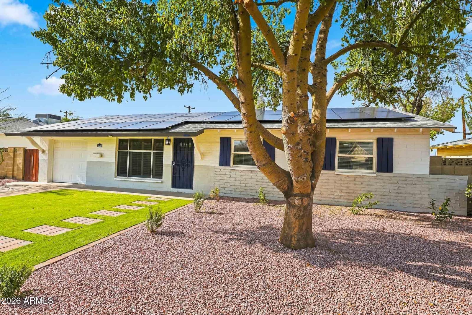3730 W CACTUS WREN Drive, Phoenix, AZ 85051 — photo 3 of 51