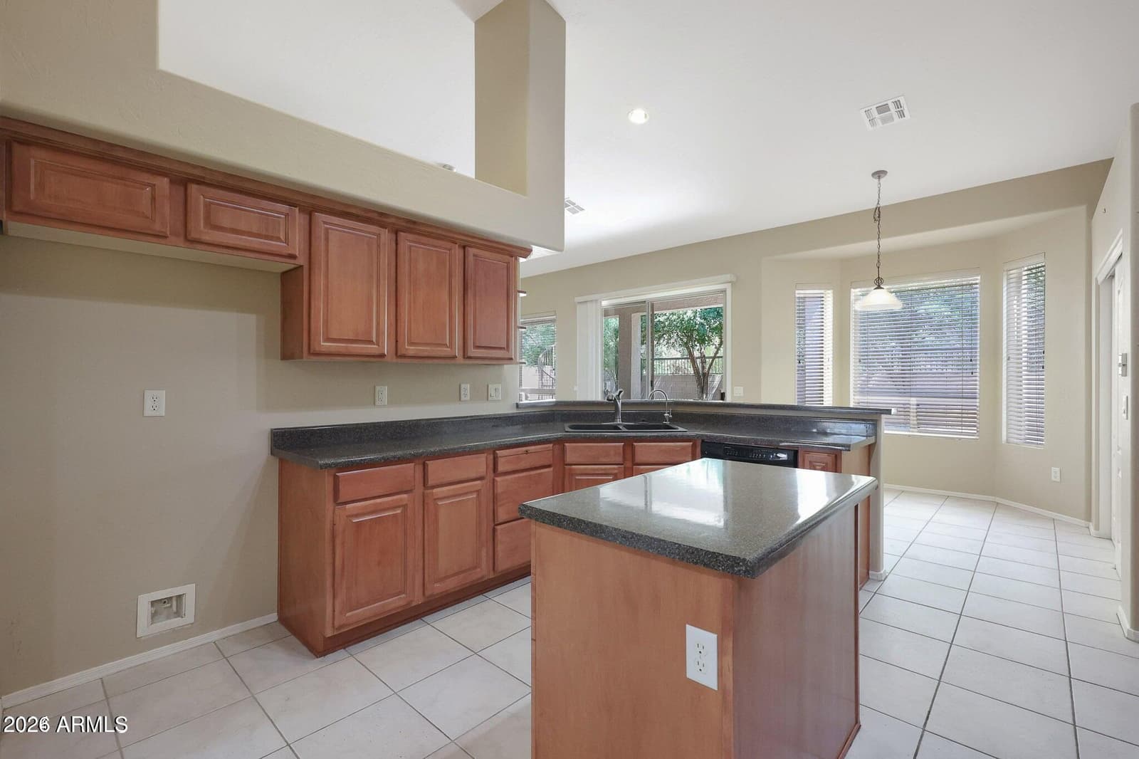 7632 E Snowdon Circle, Mesa, AZ 85207 — photo 5 of 42