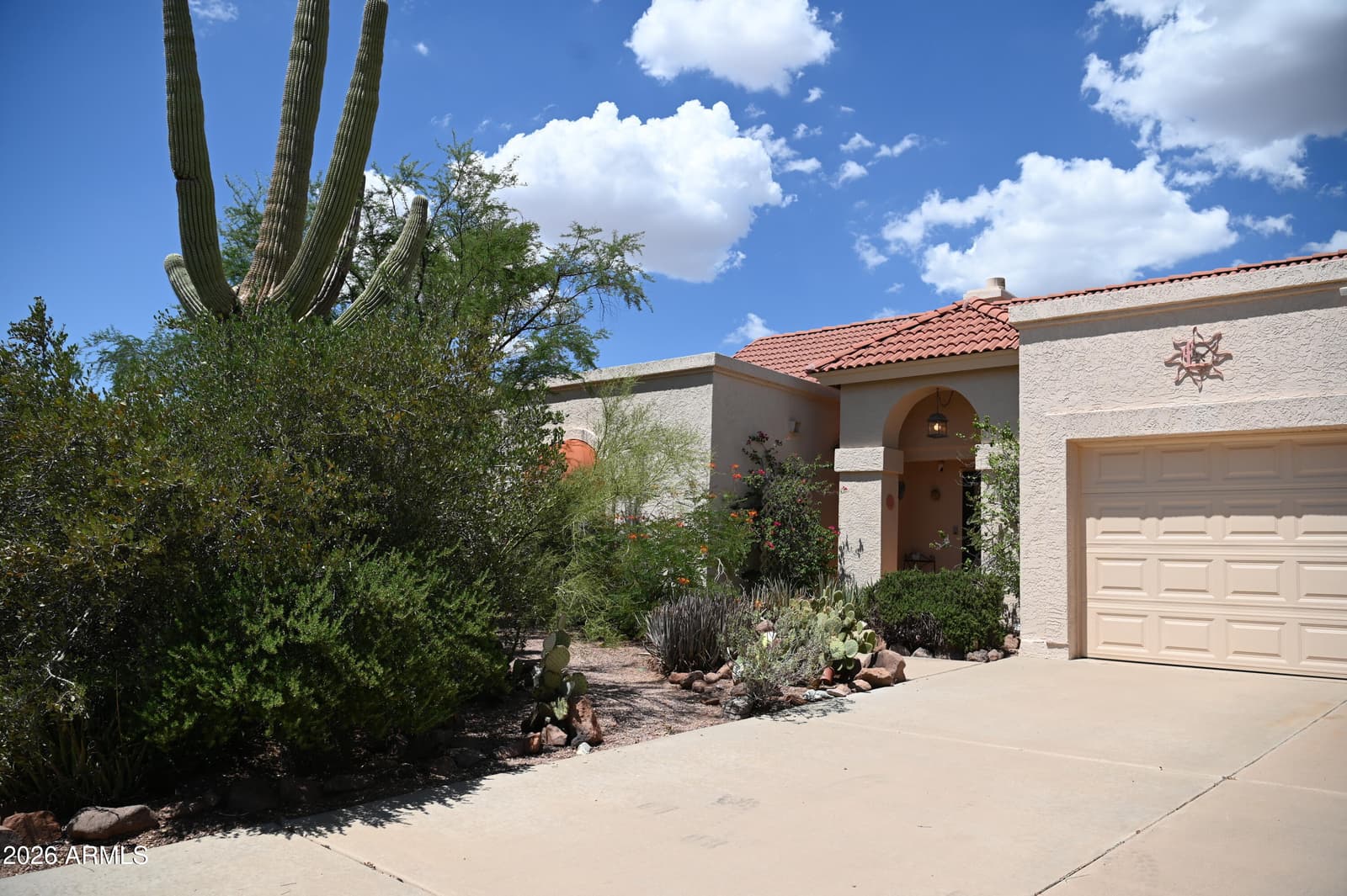 6160 E Roosevelt Street, Apache Junction, AZ 85119 — photo 1 of 47