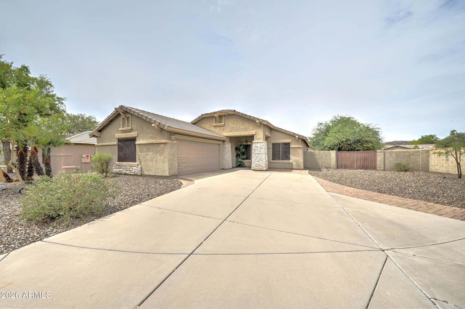 26024 N 41ST Avenue, Phoenix, AZ 85083 — photo 3 of 40