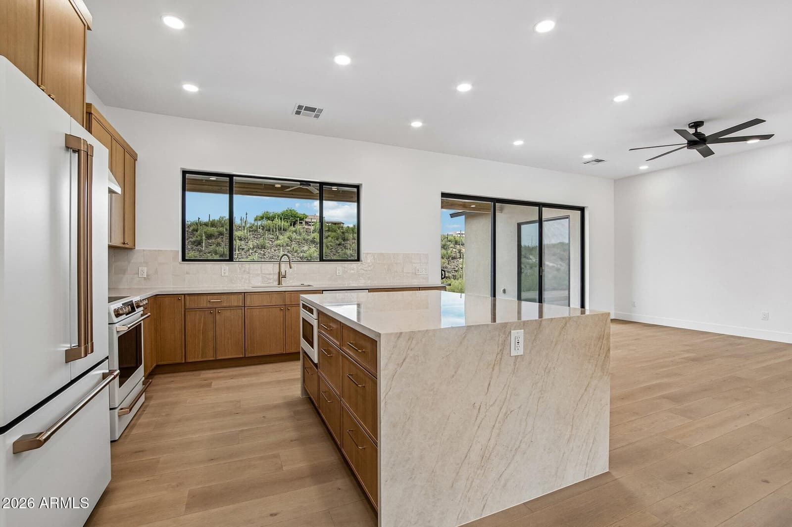 2246 E MANANA Road, New River, AZ 85087 — photo 11 of 51