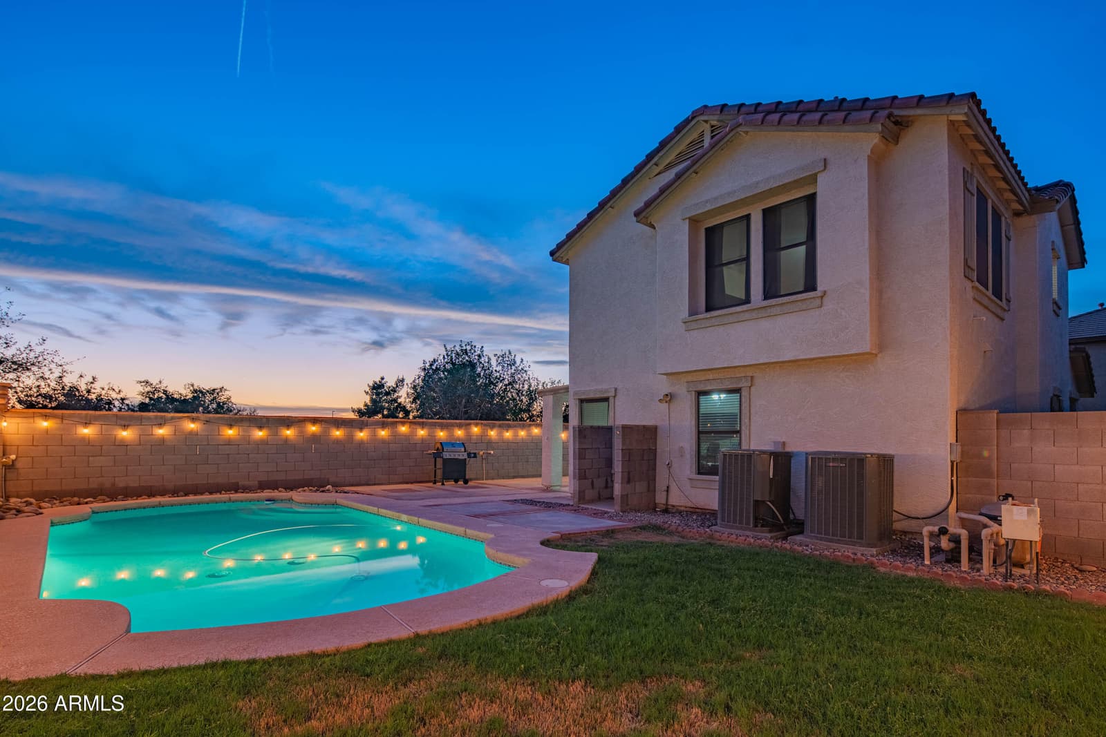1075 E PARKVIEW Court, Gilbert, AZ 85295 — photo 30 of 37