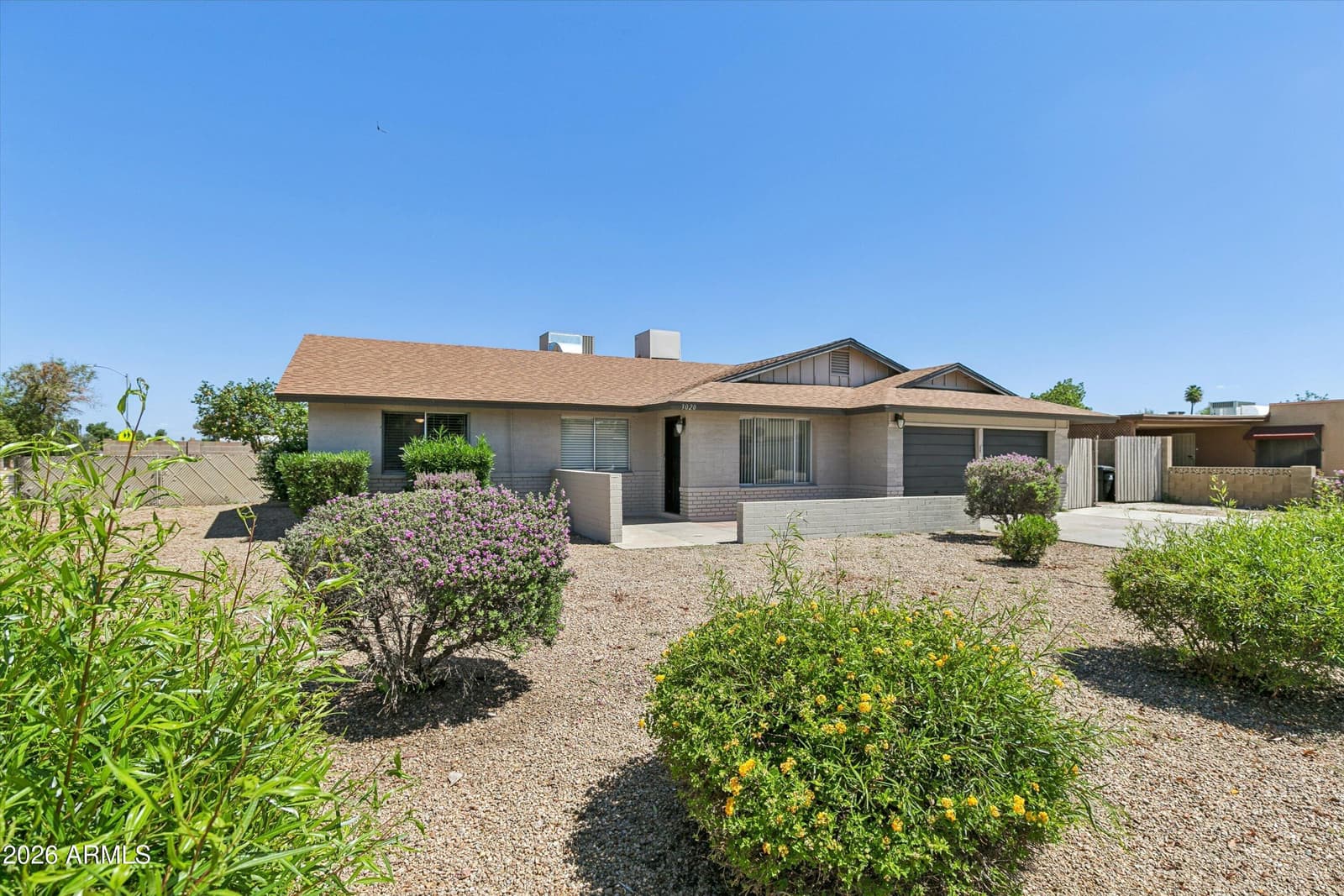 3020 W HARTFORD Drive, Phoenix, AZ 85053 — photo 3 of 32