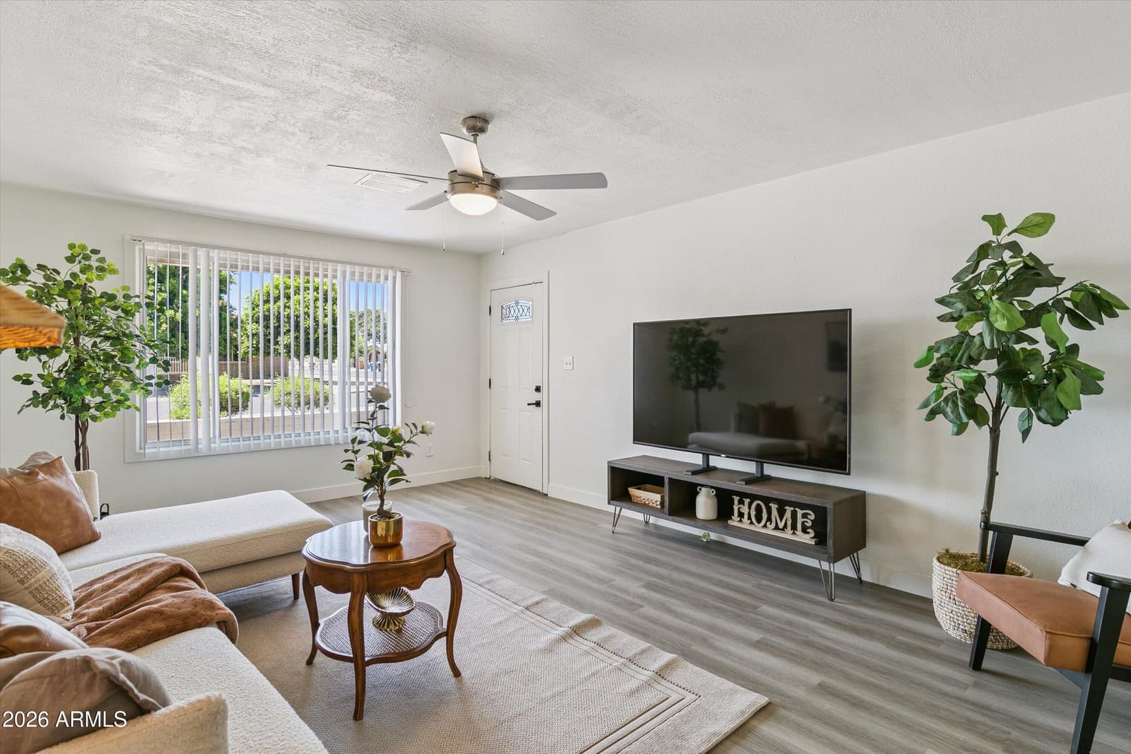 3020 W HARTFORD Drive, Phoenix, AZ 85053 — photo 6 of 32