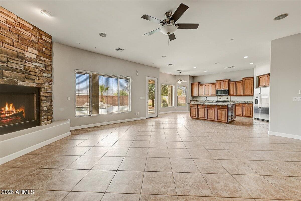 5220 N 180TH Lane, Litchfield Park, AZ 85340 — photo 5 of 50