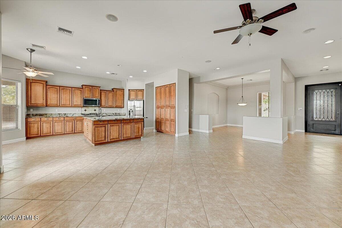 5220 N 180TH Lane, Litchfield Park, AZ 85340 — photo 11 of 50
