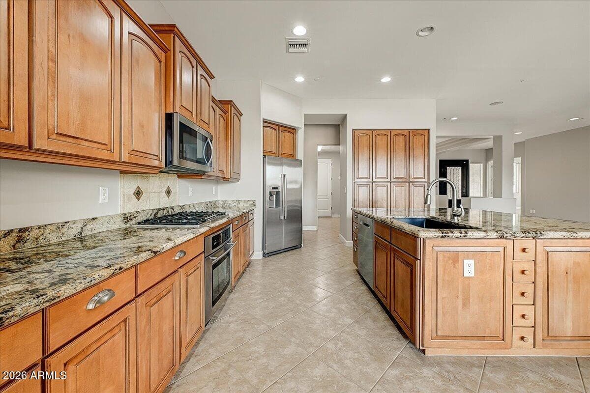 5220 N 180TH Lane, Litchfield Park, AZ 85340 — photo 14 of 50