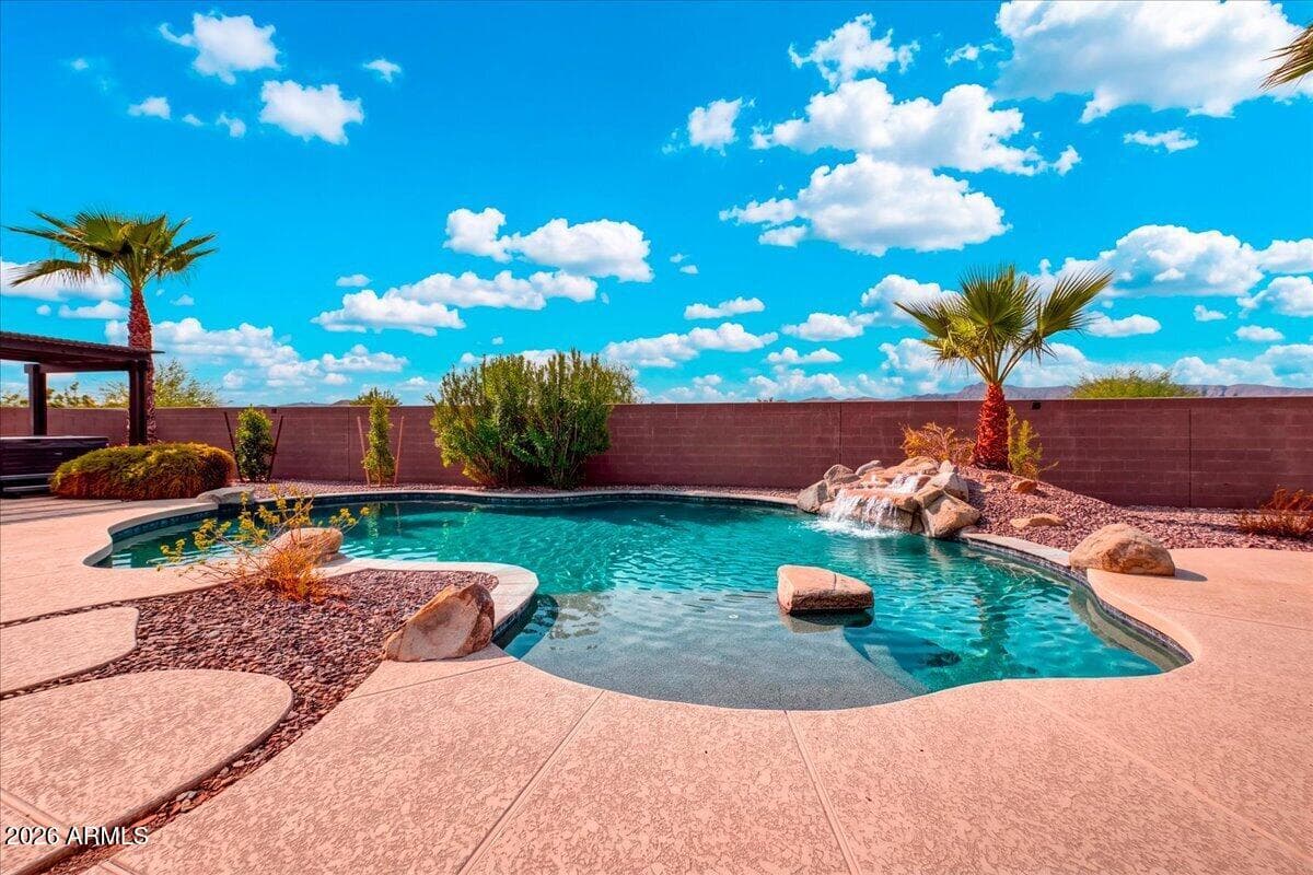5220 N 180TH Lane, Litchfield Park, AZ 85340 — photo 7 of 50