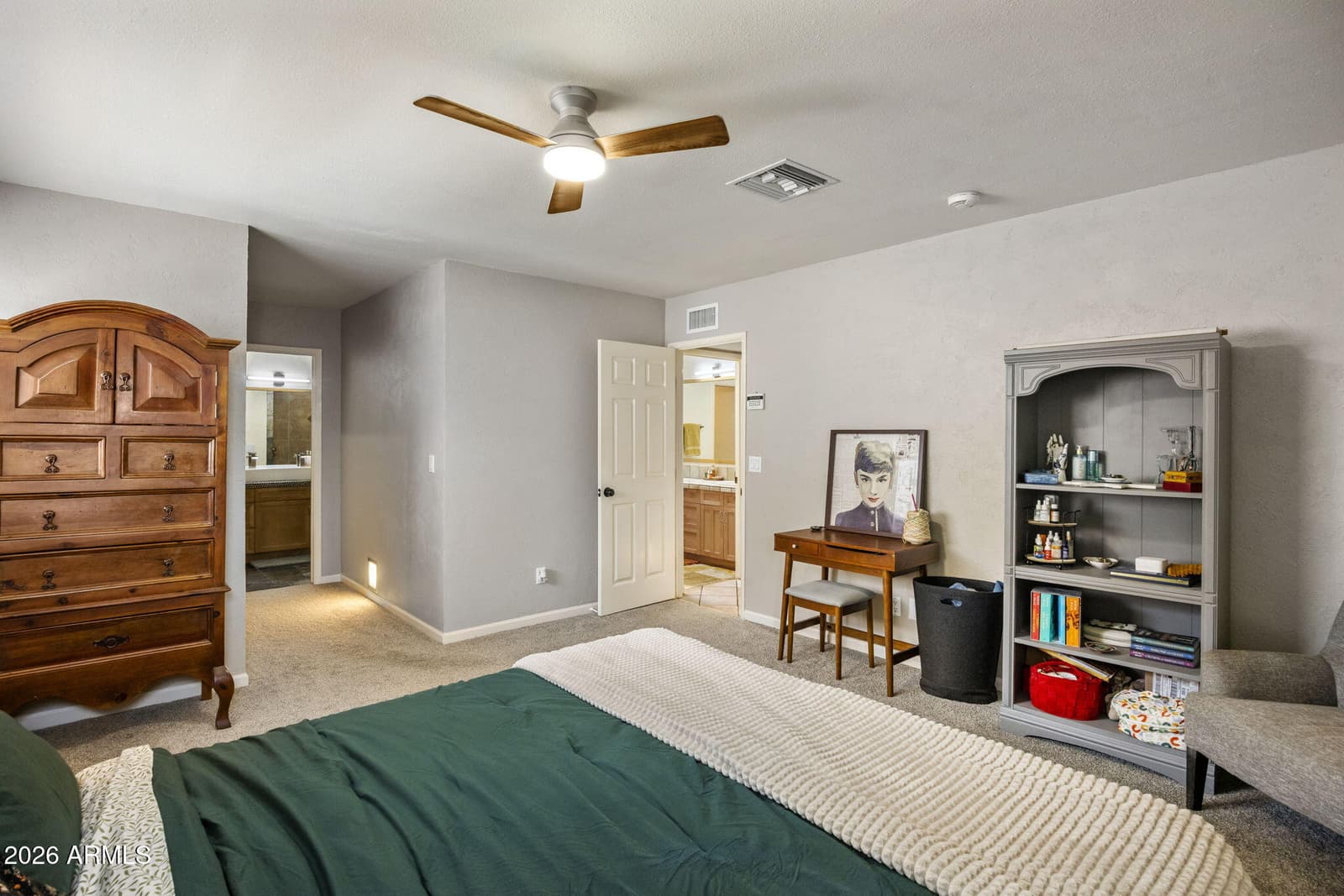 611 E CANTERBURY Lane, Phoenix, AZ 85022 — photo 14 of 33