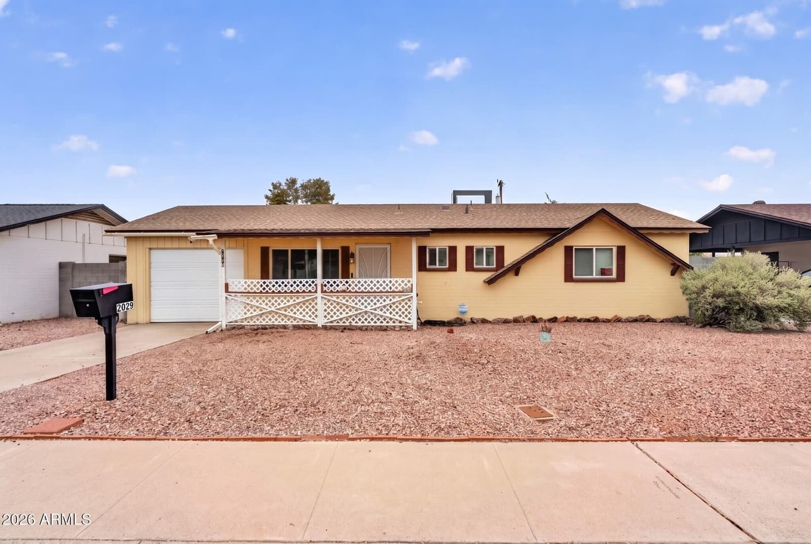 2029 W Sunnyside Avenue, Phoenix, AZ 85029 — photo 2 of 34
