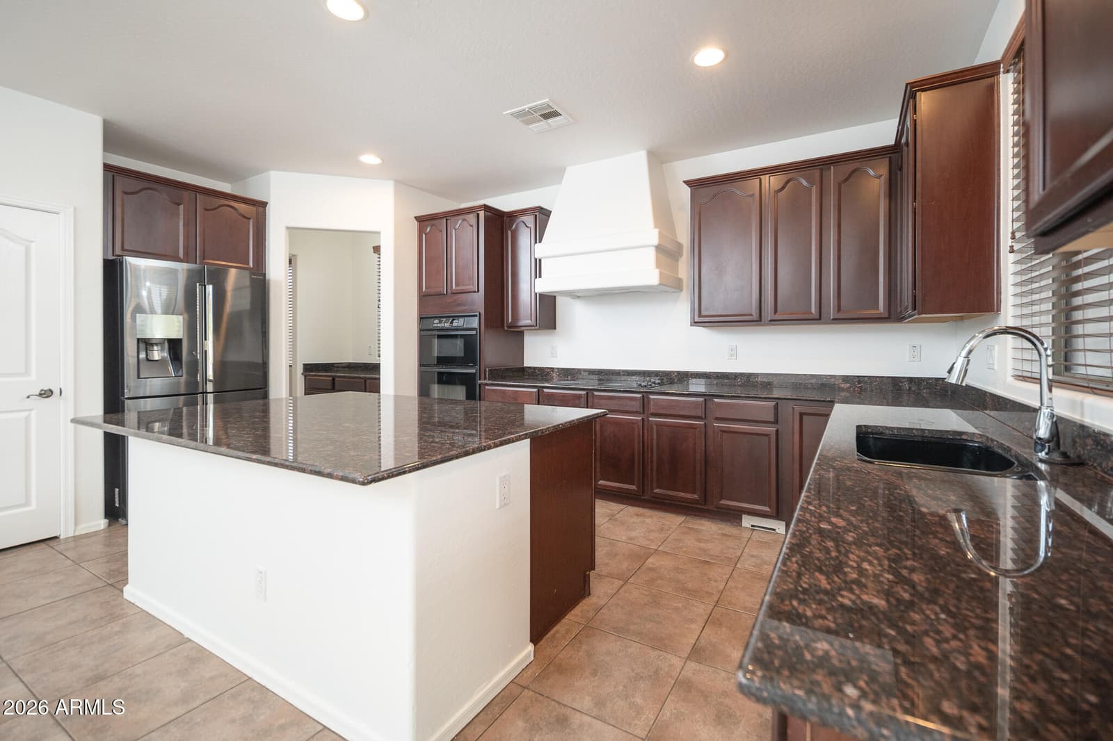 11925 N 144th Drive, Surprise, AZ 85379 — photo 10 of 43