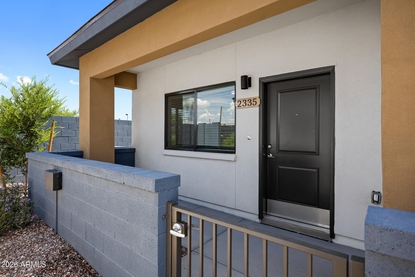 2343 E MCARTHUR Drive, Tempe, AZ 85288 — photo 2 of 32