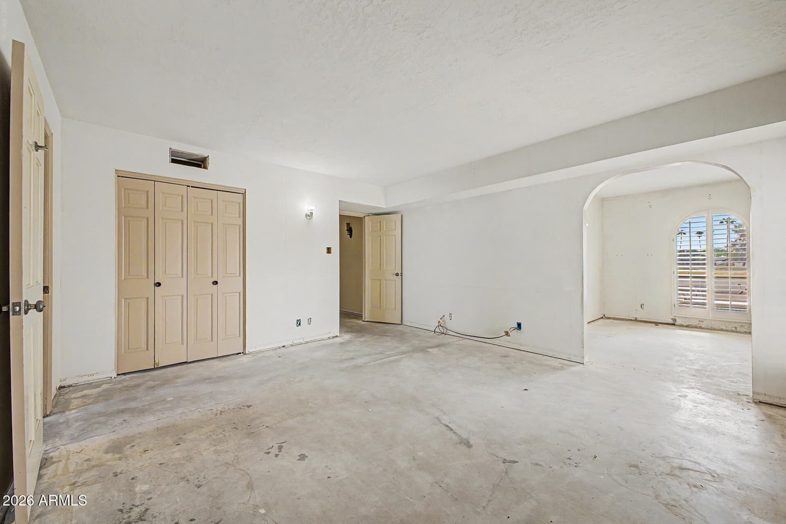 2071 E CAIRO Drive, Tempe, AZ 85282 — photo 15 of 37