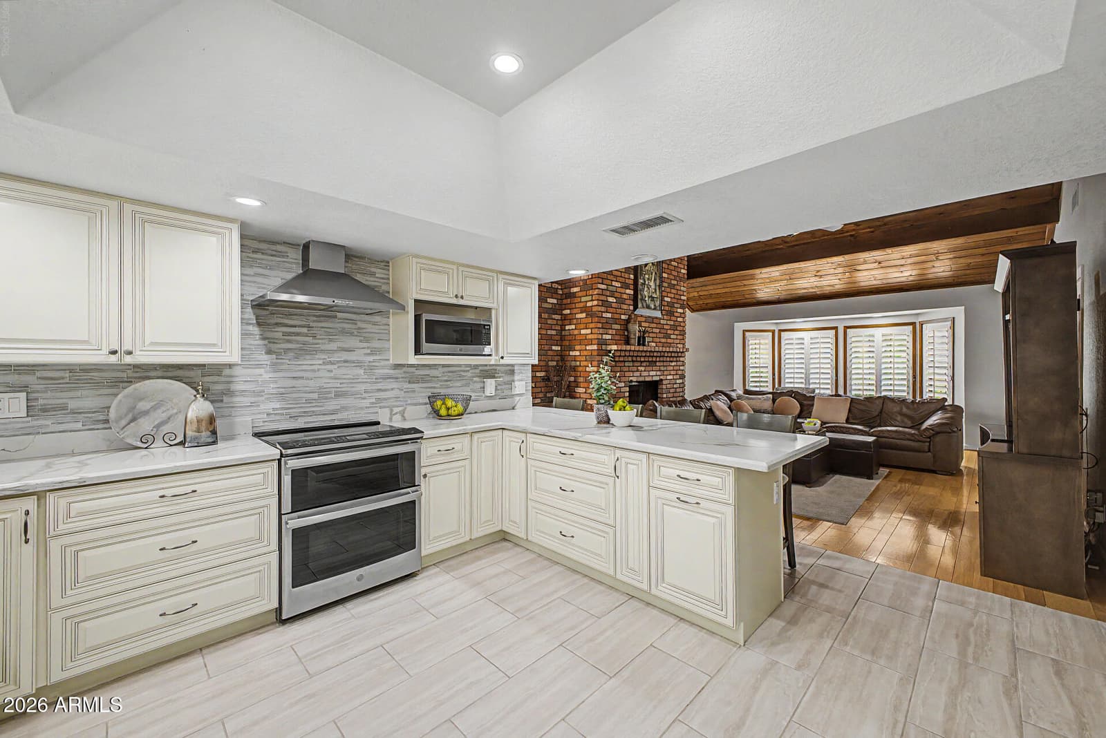 1069 E Carver Road, Tempe, AZ 85284 — photo 7 of 63