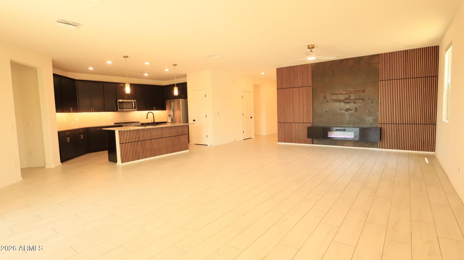 2413 W Sunland Avenue, Phoenix, AZ 85041 — photo 16 of 62