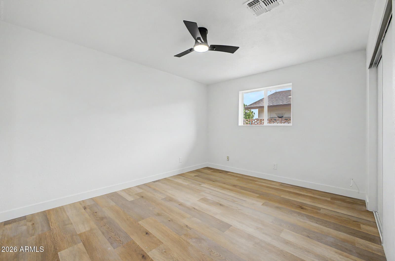 5207 N 39th Drive, Phoenix, AZ 85019 — photo 16 of 31