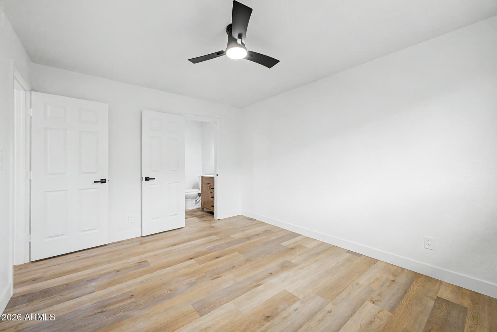 5207 N 39th Drive, Phoenix, AZ 85019 — photo 18 of 31