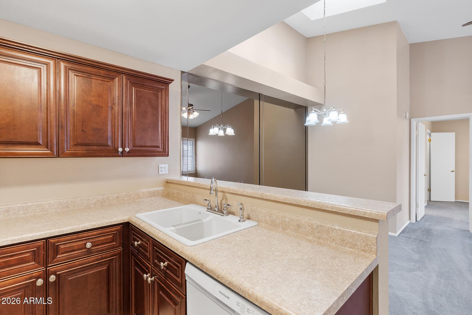 4449 E Vineyard Road, Phoenix, AZ 85042 — photo 9 of 33