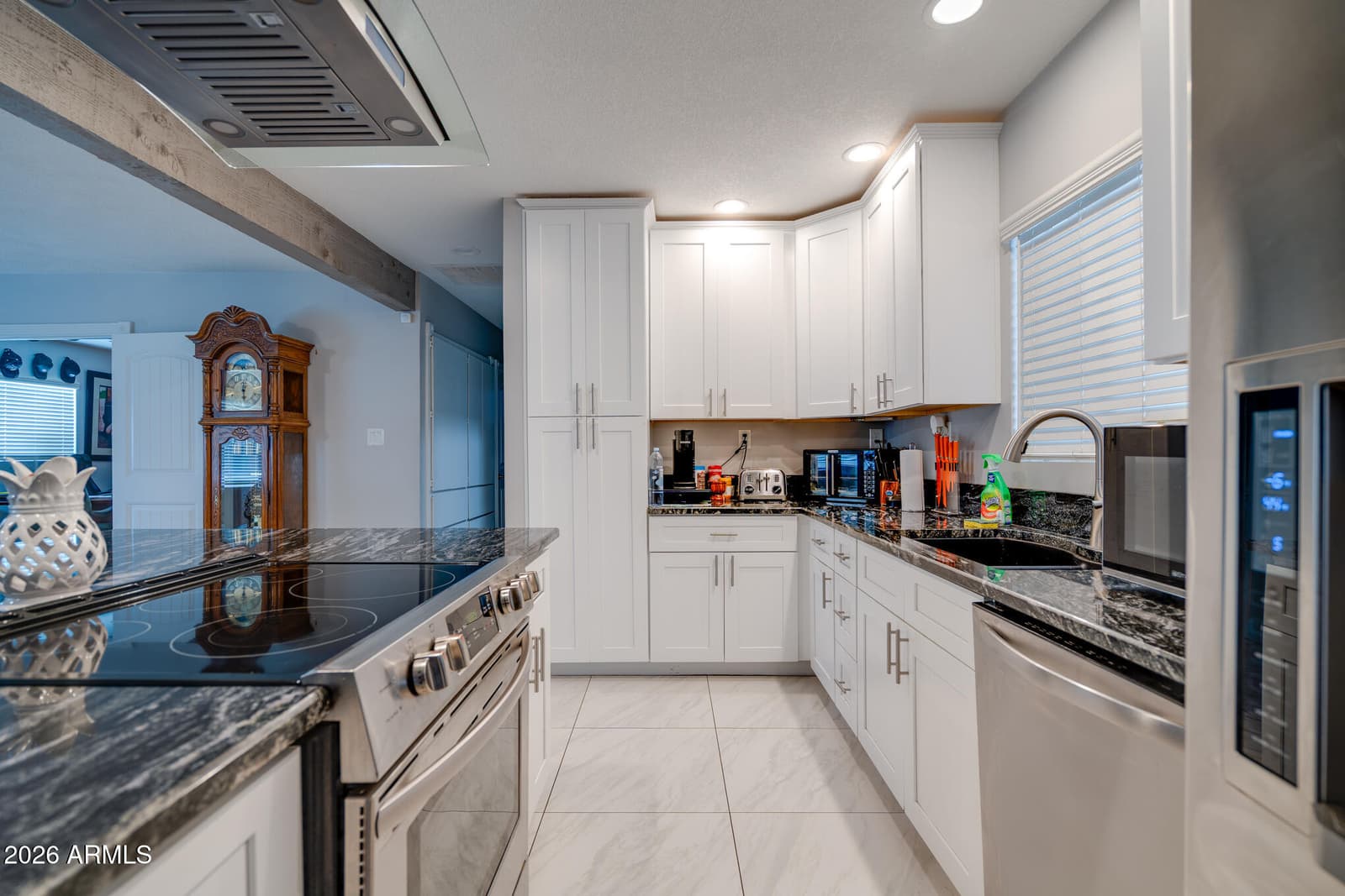 665 N Miller Street, Mesa, AZ 85203 — photo 10 of 36