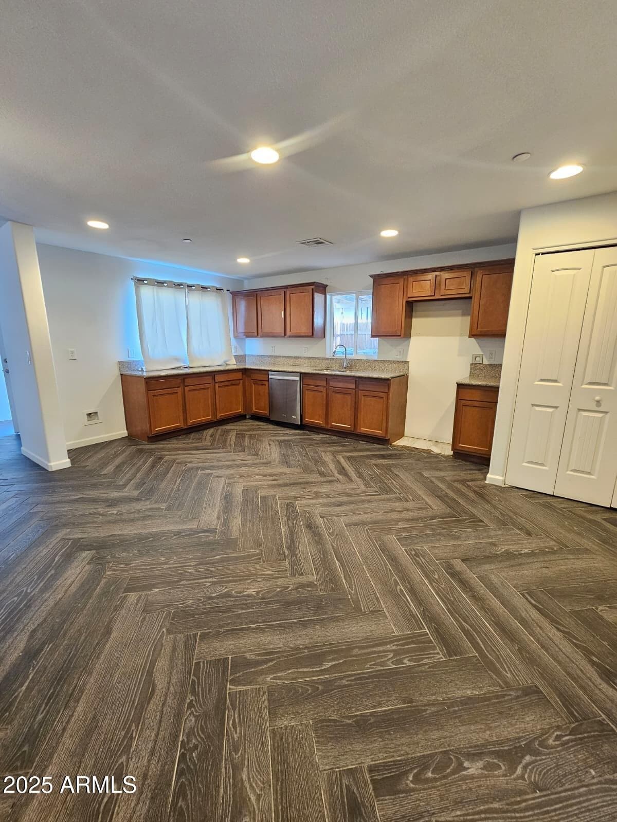 5951 W Glenn Drive, Glendale, AZ 85301 — photo 2 of 30