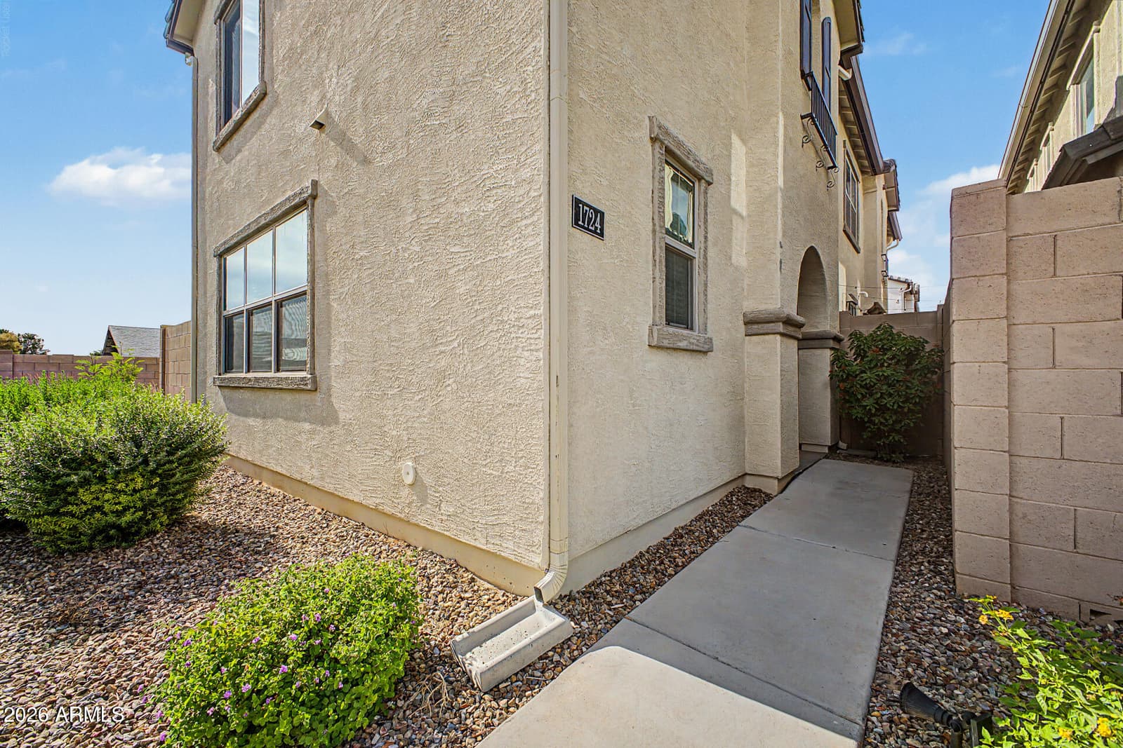 1724 S 82nd Place, Mesa, AZ 85209 — photo 2 of 39