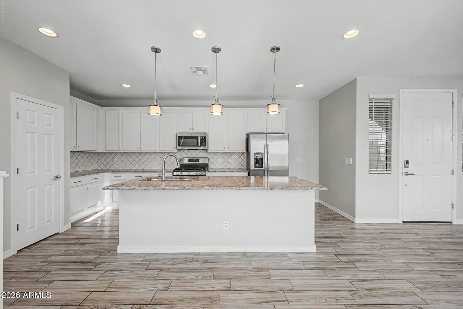 1724 S 82nd Place, Mesa, AZ 85209 — photo 8 of 39
