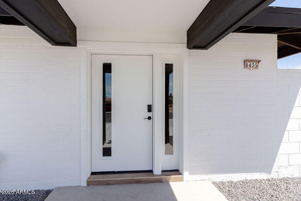 8435 S 16th Place, Phoenix, AZ 85042 — photo 9 of 64