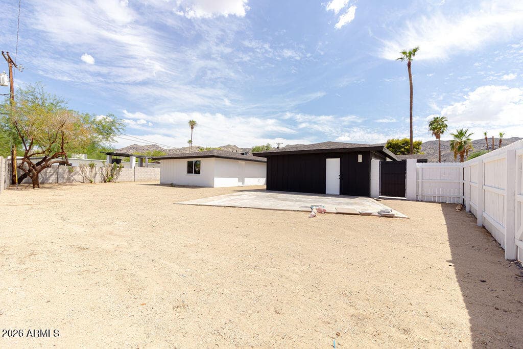 8435 S 16th Place, Phoenix, AZ 85042 — photo 58 of 64