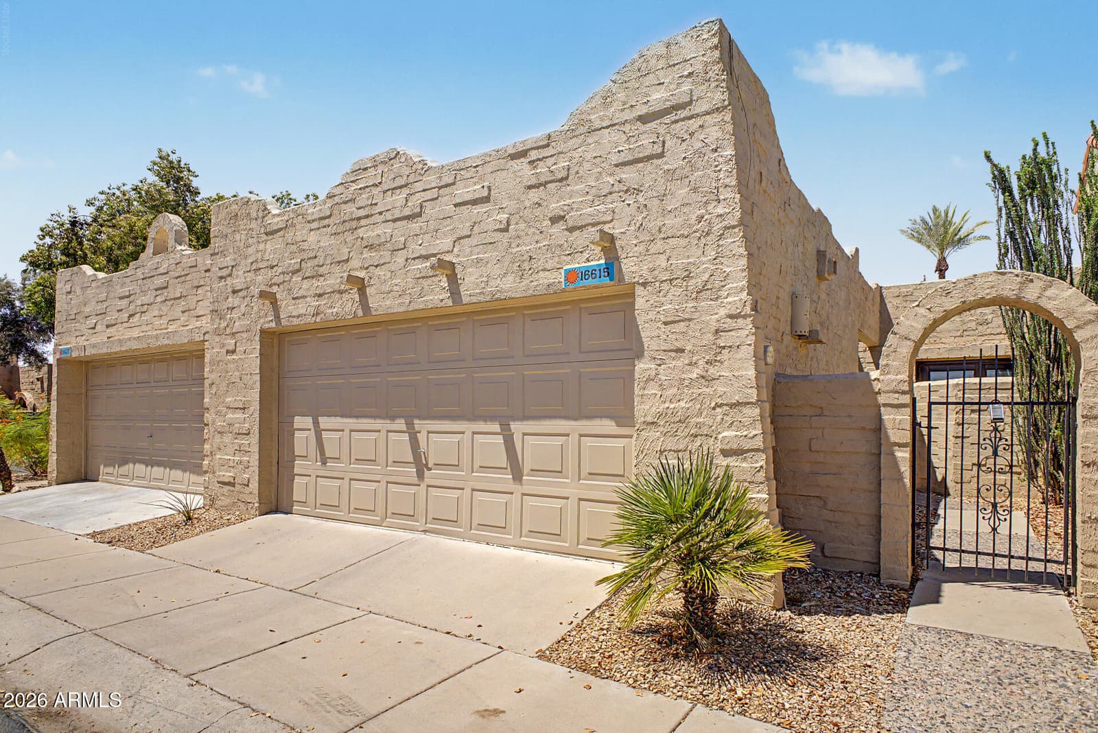 16615 N 29th Drive, Phoenix, AZ 85053 — photo 3 of 31