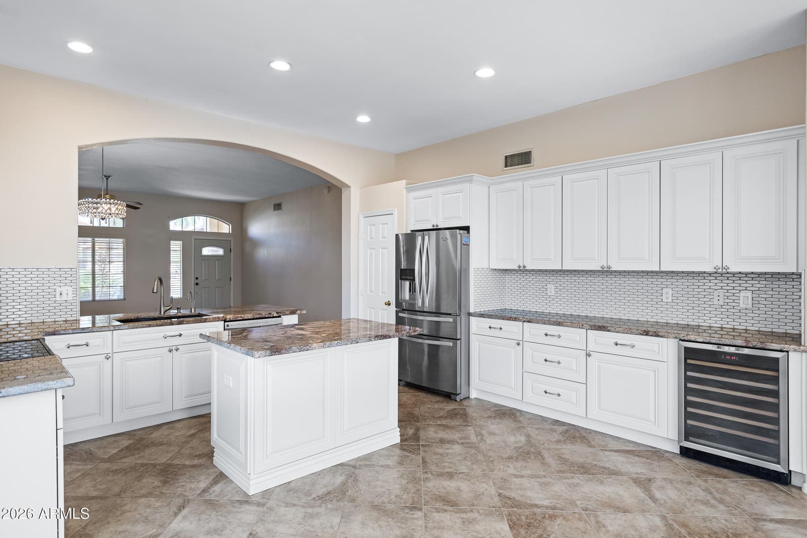 3165 S Laguna Drive, Chandler, AZ 85248 — photo 15 of 36