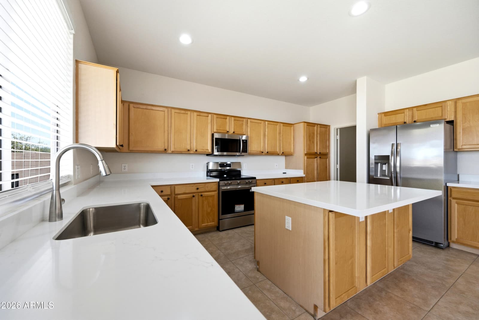 21650 N 94th Lane, Peoria, AZ 85382 — photo 15 of 42