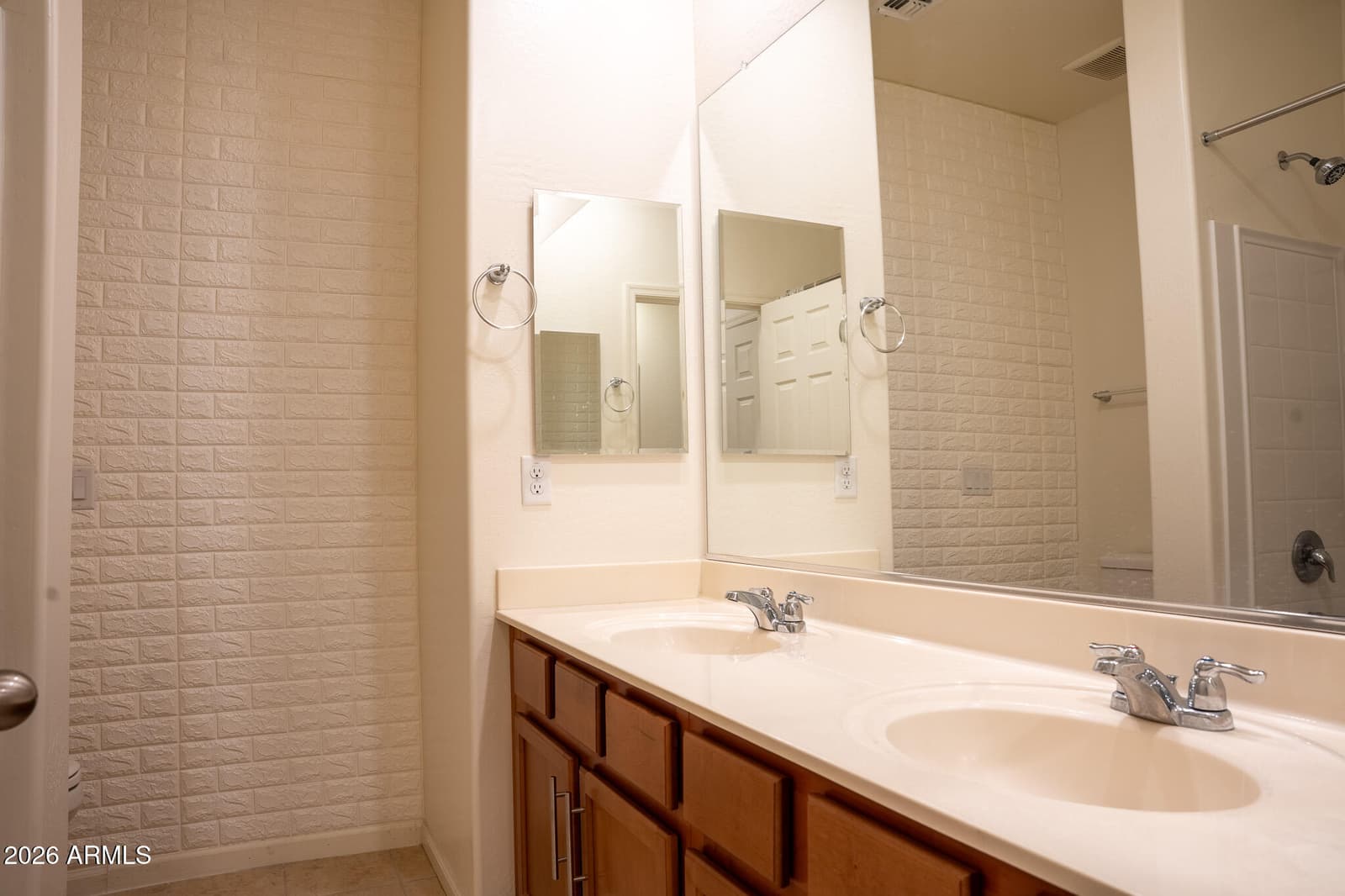5343 W Hackamore Drive, Phoenix, AZ 85083 — photo 13 of 29