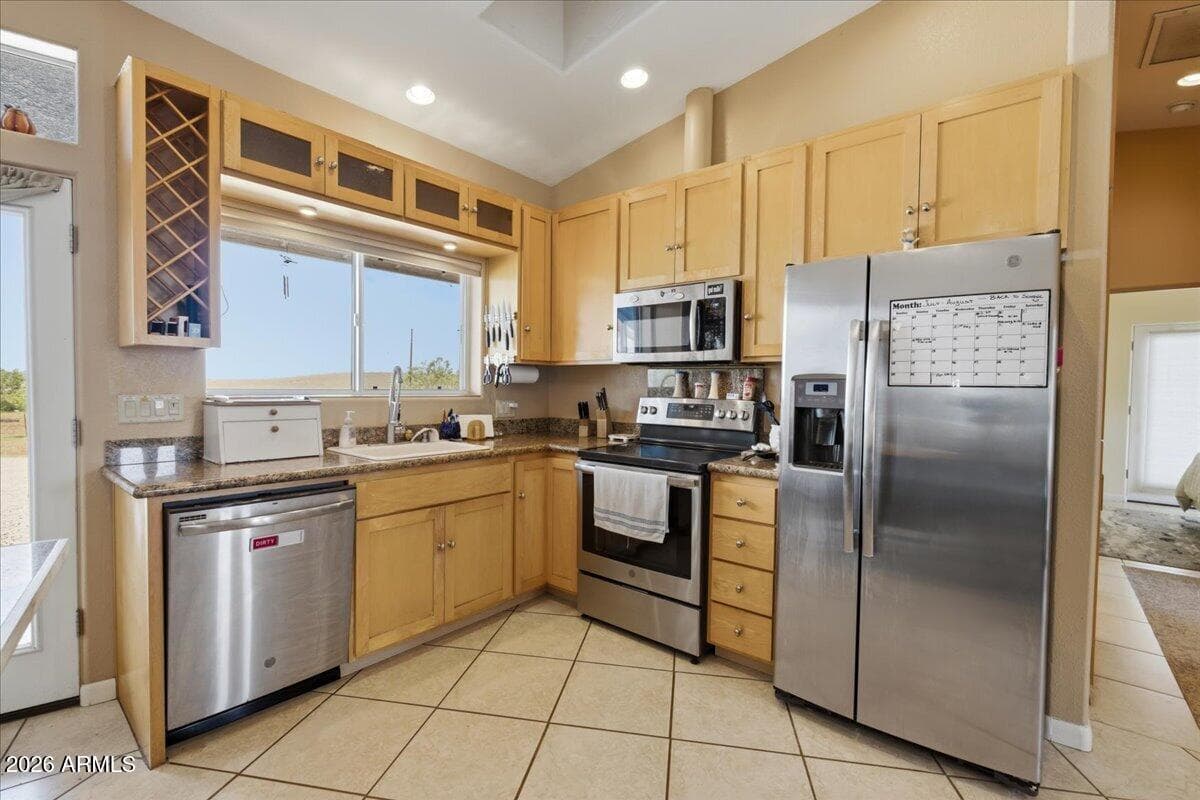 2405 W Center Street, Chino Valley, AZ 86323 — photo 9 of 39