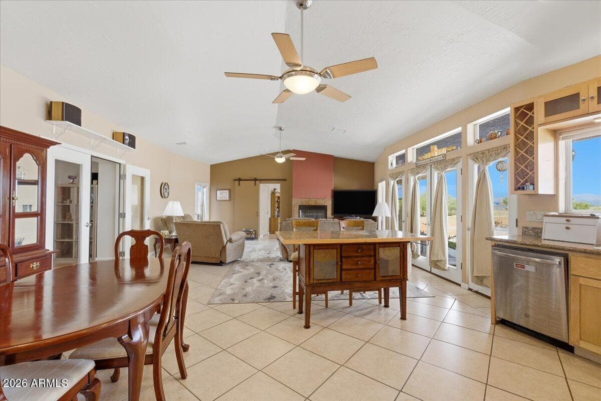 2405 W Center Street, Chino Valley, AZ 86323 — photo 11 of 39
