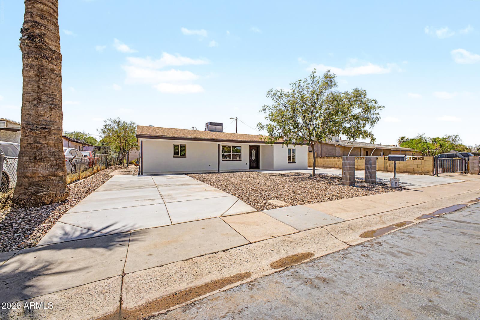 1609 W Chipman Road, Phoenix, AZ 85041 — photo 3 of 25