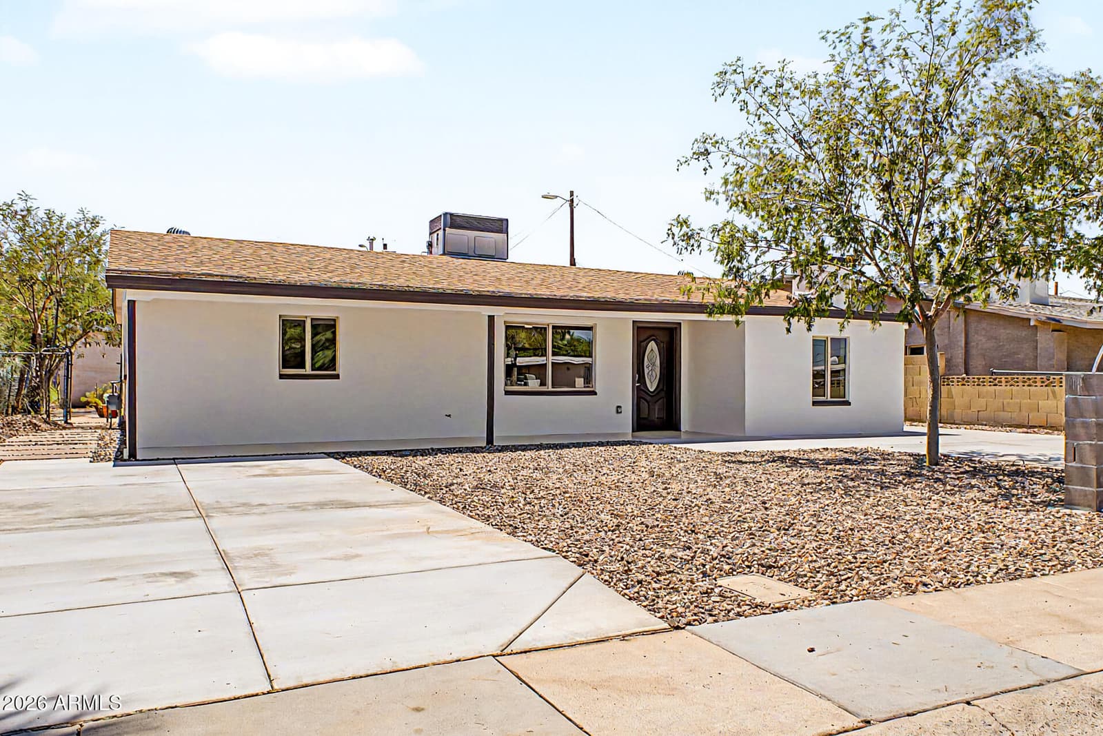 1609 W Chipman Road, Phoenix, AZ 85041 — photo 4 of 25