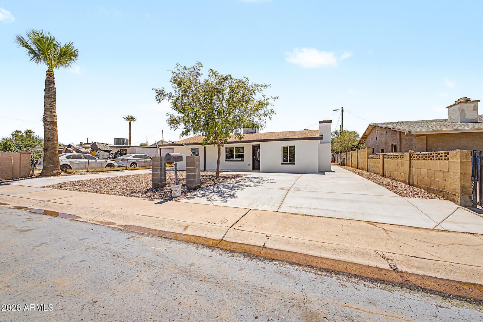 1609 W Chipman Road, Phoenix, AZ 85041 — photo 5 of 25