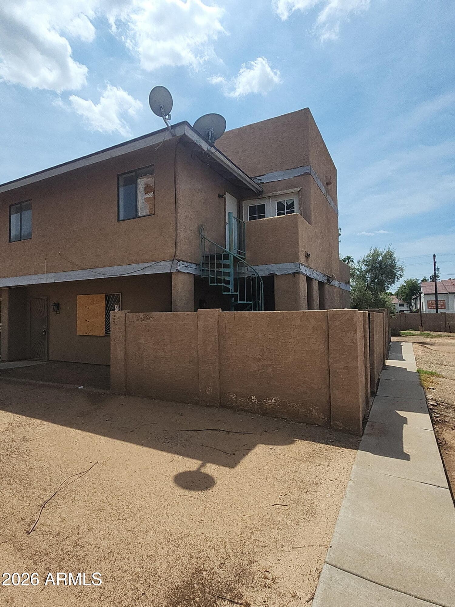 4102 N 69th Lane 1406, Phoenix, AZ 85033 — photo 2 of 5