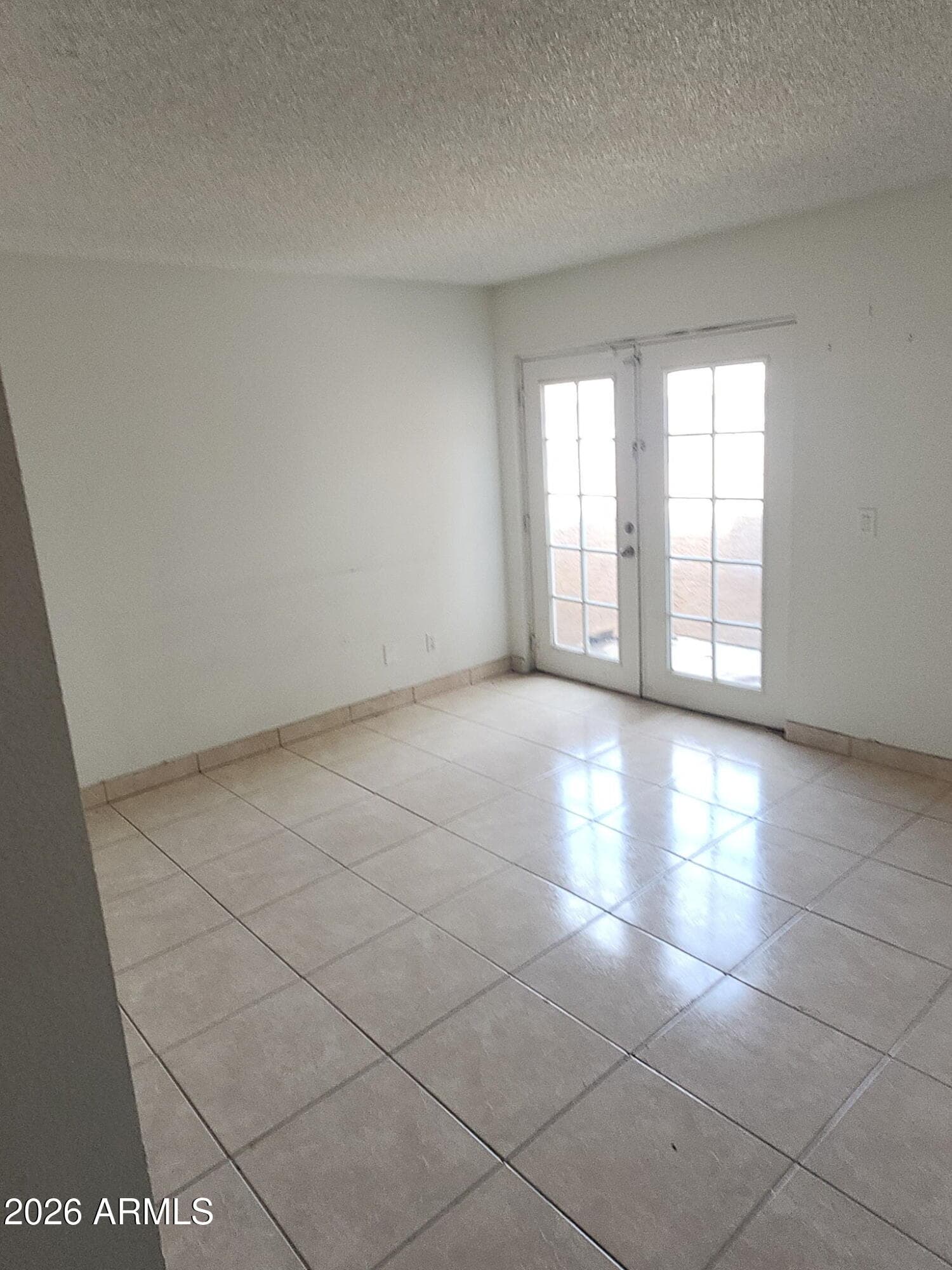 4102 N 69th Lane 1406, Phoenix, AZ 85033 — photo 4 of 5