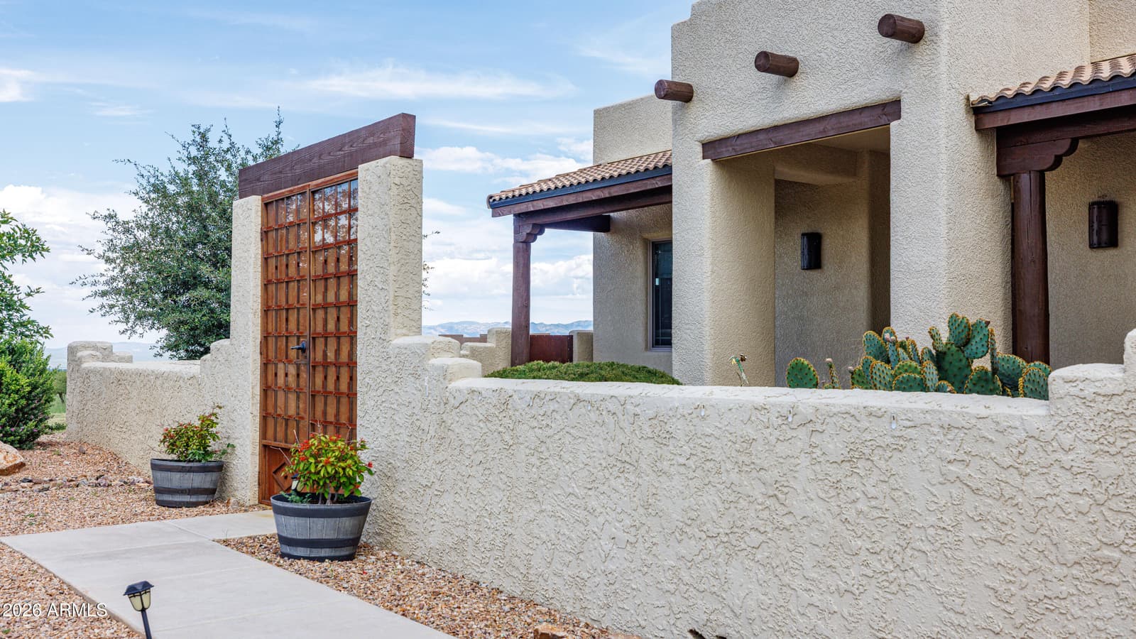 8859 S Arab Court, Hereford, AZ 85615 — photo 4 of 54