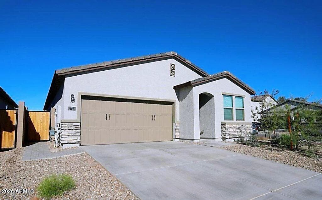 5722 W Getty Drive, Phoenix, AZ 85043 — photo 1 of 48