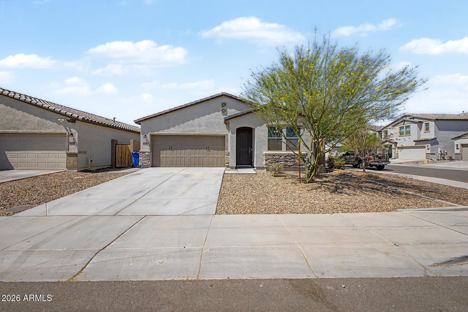 5722 W Getty Drive, Phoenix, AZ 85043 — photo 3 of 48