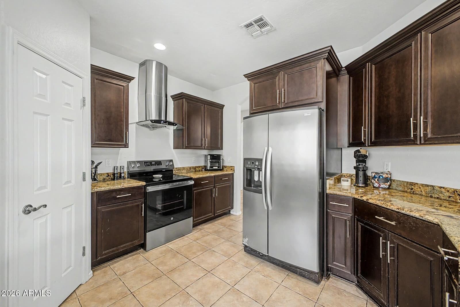 6757 W Tether Trail, Peoria, AZ 85383 — photo 12 of 43