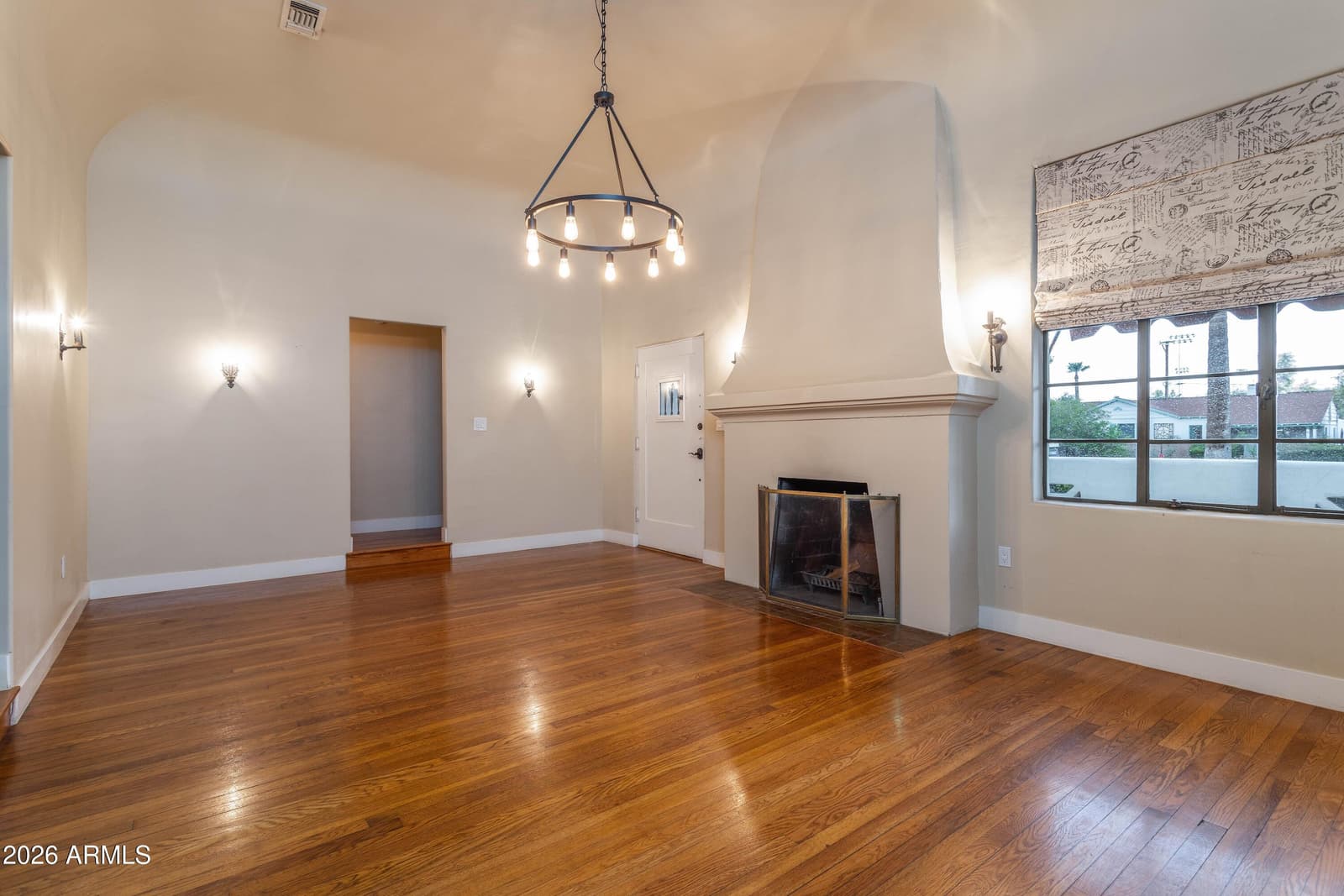 2207 N 11th Avenue, Phoenix, AZ 85007 — photo 5 of 41