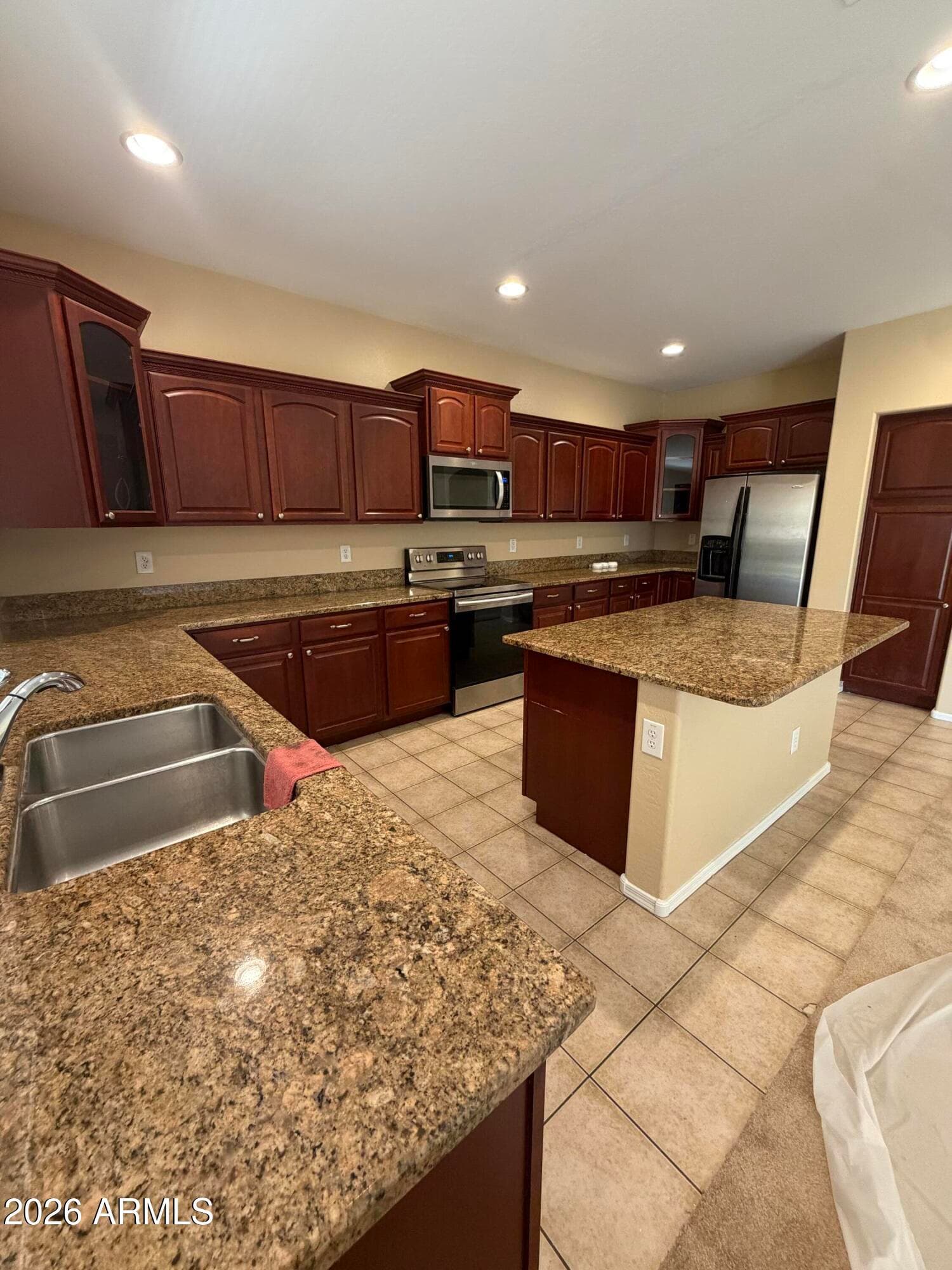 2555 E Robb Lane, Phoenix, AZ 85024 — photo 8 of 25