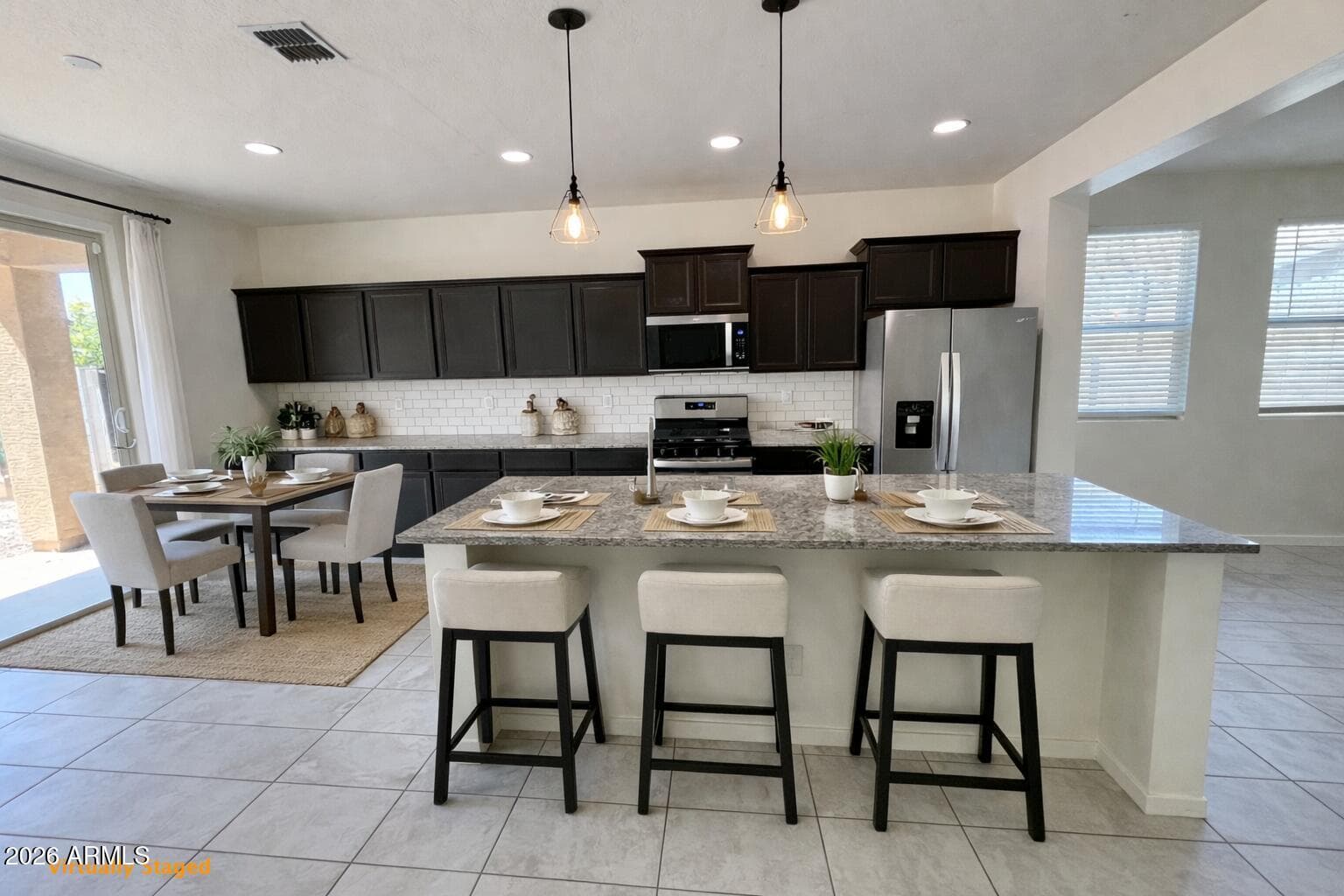 10231 W Southgate Avenue, Tolleson, AZ 85353 — photo 7 of 31