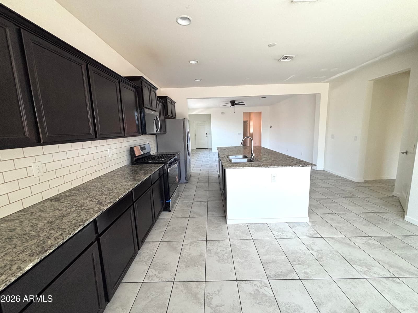 10231 W Southgate Avenue, Tolleson, AZ 85353 — photo 25 of 31