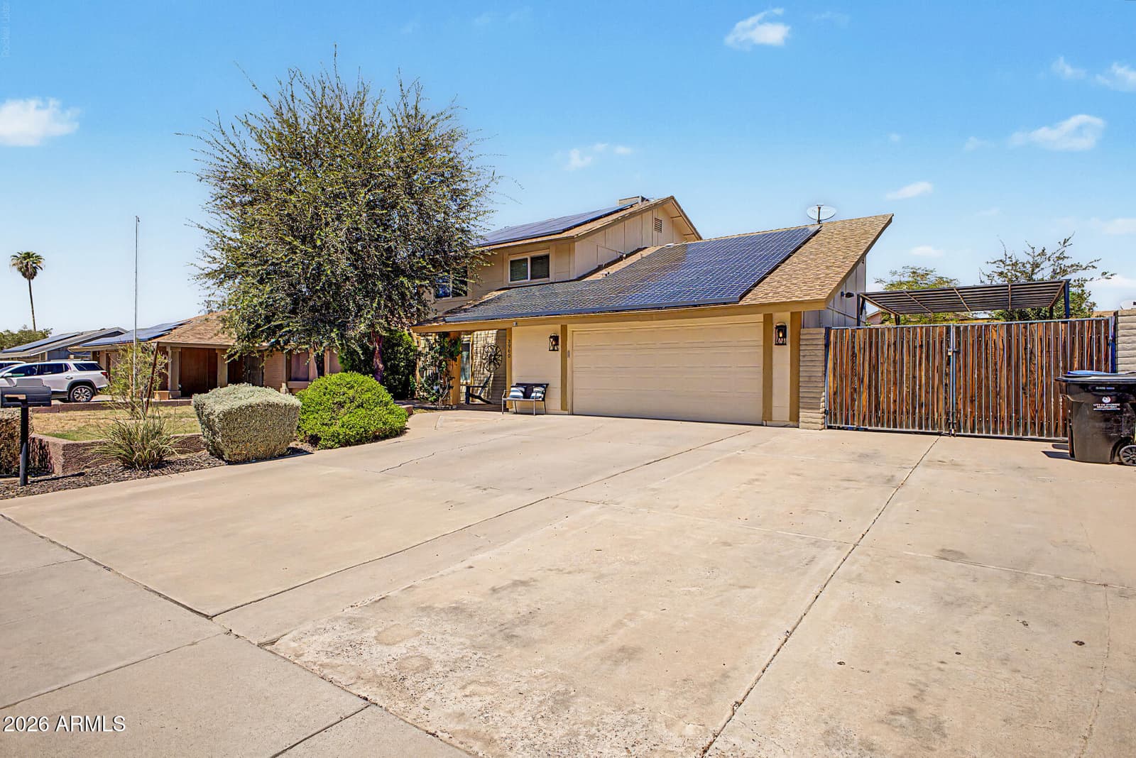 3960 W Glenaire Drive, Phoenix, AZ 85053 — photo 1 of 38