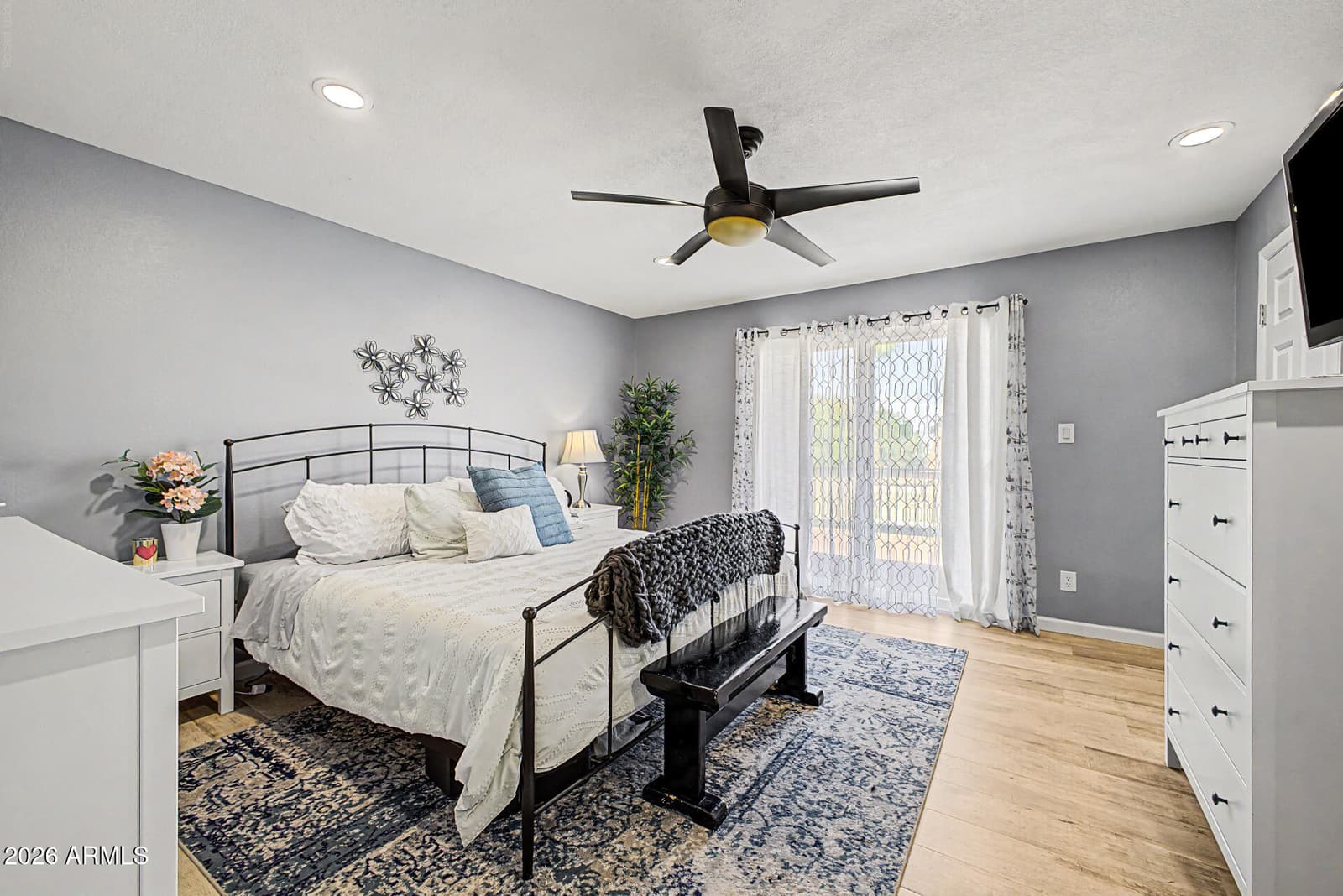 3960 W Glenaire Drive, Phoenix, AZ 85053 — photo 19 of 38