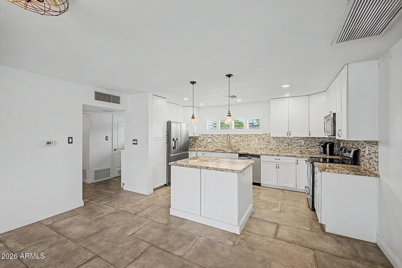 5835 N 16th Place, Phoenix, AZ 85016 — photo 12 of 44